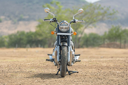 Royal Enfield Bullet 650 Front View Royal Enfield Bullet 650 Front View