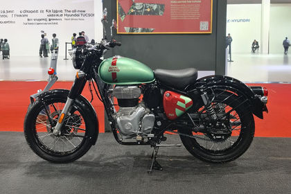 Royal Enfield Classic 350 Flex Fuel Side Profile View (Left)