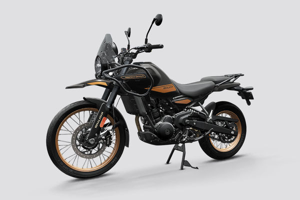 Royal Enfield Himalayan 450 Front Left Quarter View
