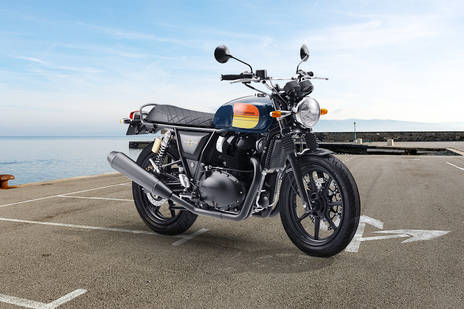 Royal Enfield Interceptor 650 Barcelona Blue