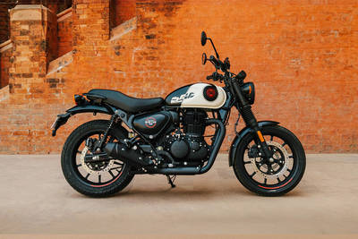 Royal Enfield Hunter 350 Right Side View
