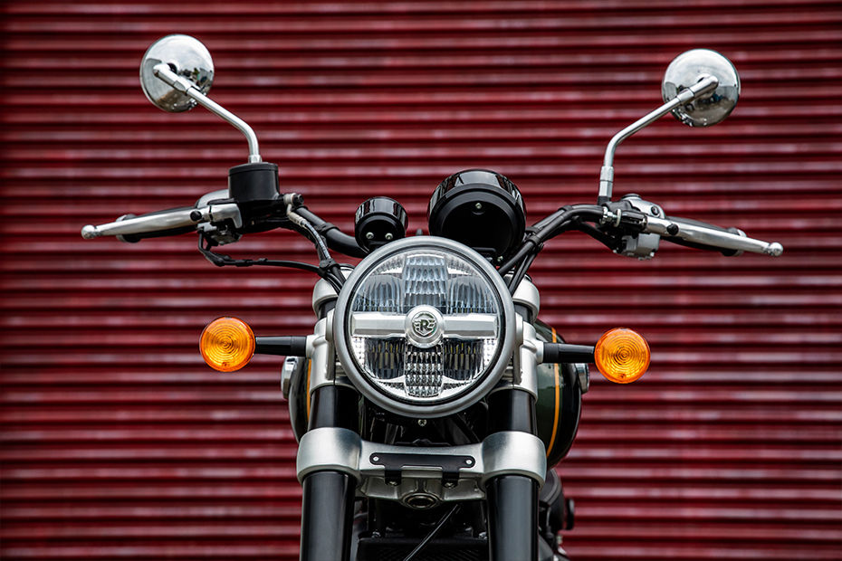 Royal Enfield Super Meteor 650 image 12