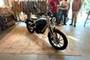Royal Enfield Flying Flea C6 फ्रंट राइट व्यू