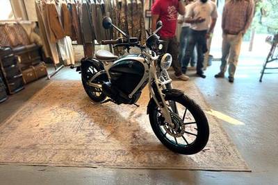 Royal Enfield Flying Flea C6 Front Right View