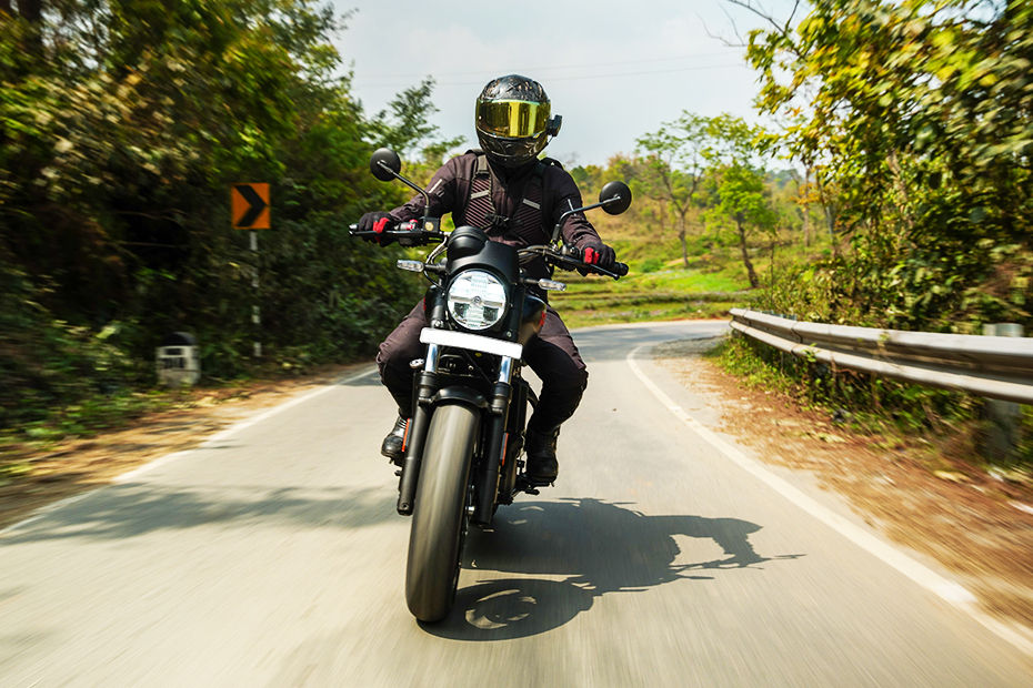 Royal Enfield Guerrilla 450 image 11