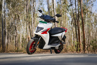 Simple One Gen 1.5 Front Left Quarter View