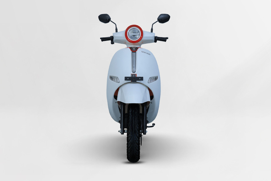 Sokudo Acute Front View
