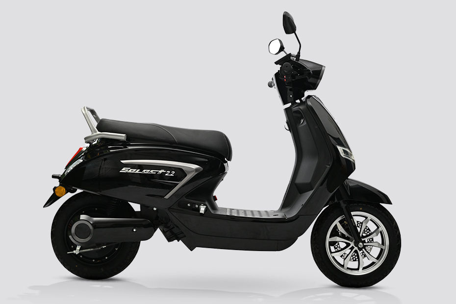 https://cdn.bikedekho.com/processedimages/sokudo/select/source/select6a30fd75bf81d.jpg