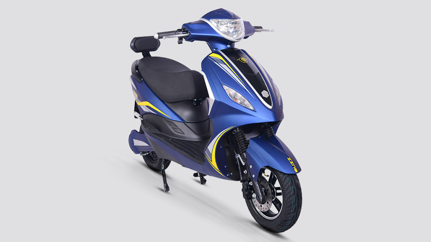 Stella Moto BUZZ Front Right Quarter View