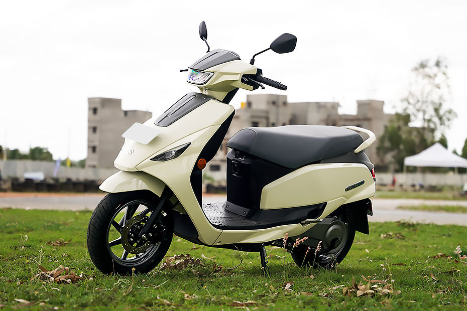 Suzuki E Access image 3