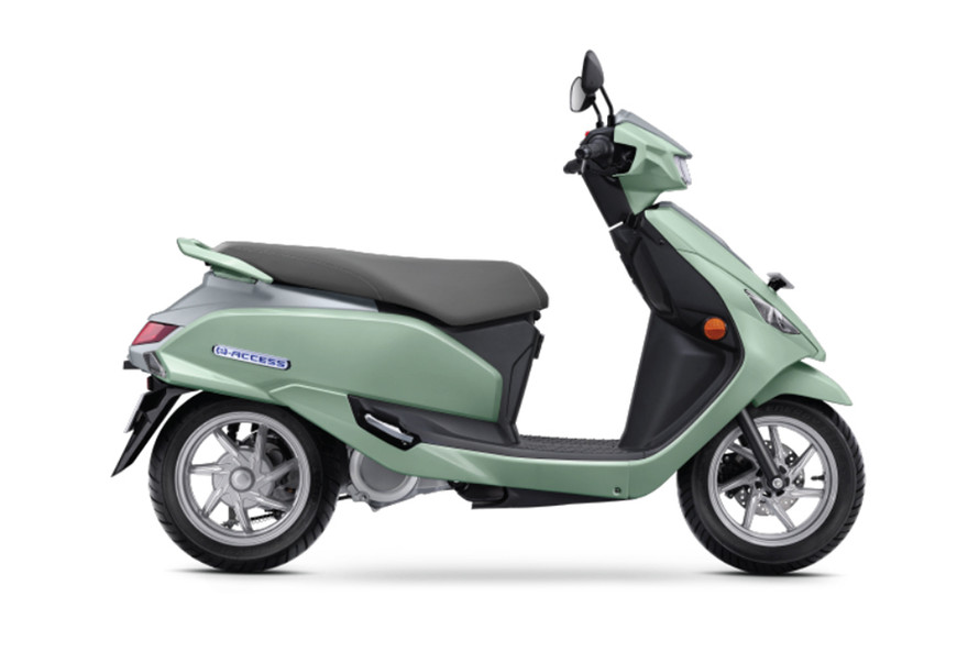 Pearl Jade Green And Metallic Mat Fibroin Gray