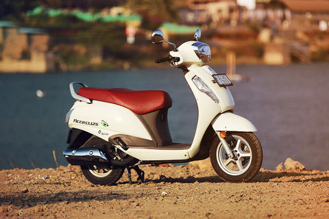Suzuki Access 125 Right Side View