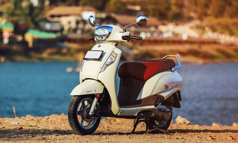 Suzuki Access 125 Front Left View