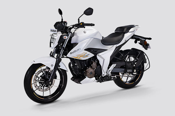 Suzuki Gixxer 250 Front Left Quarter View Suzuki Gixxer 250 Front Left Quarter View