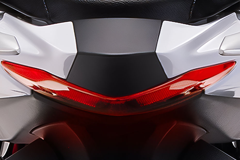 Suzuki Gixxer SF 250 image 11