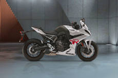 GSX-8R Metallic Mat Black No 2 Ykv