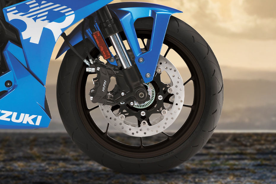 Suzuki GSX-8R image 9