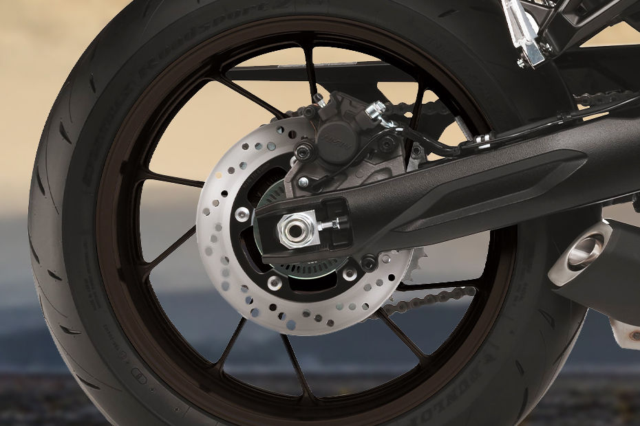 Suzuki GSX-8R image 12