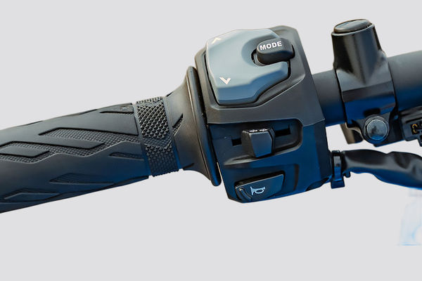 Suzuki GSX-8R Switchgear (Left)