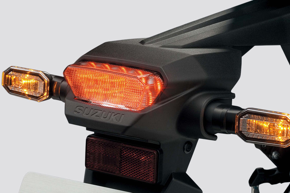 Suzuki GSX-8S image 10