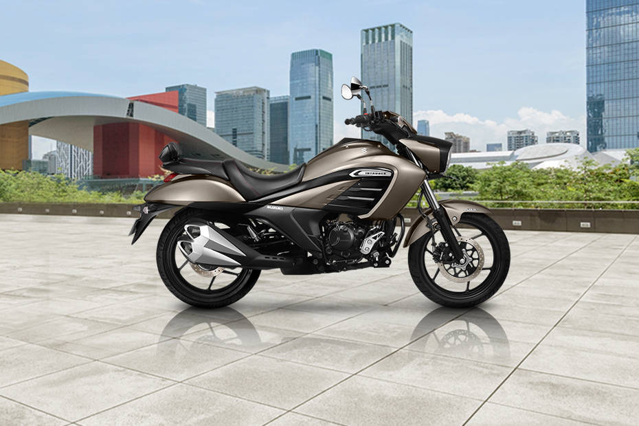 Suzuki Intruder Right Side View