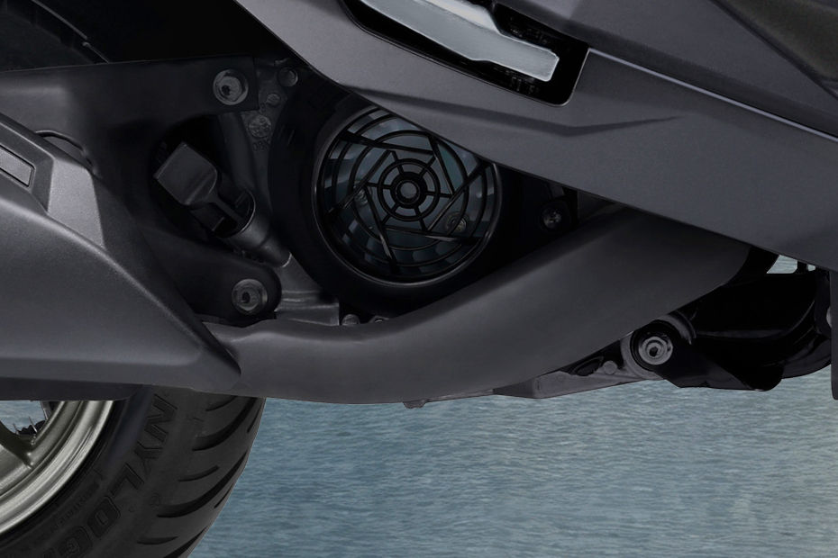 Suzuki Avenis image 9