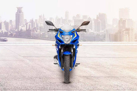 Suzuki Gixxer SF (2015-2018) Front Right View