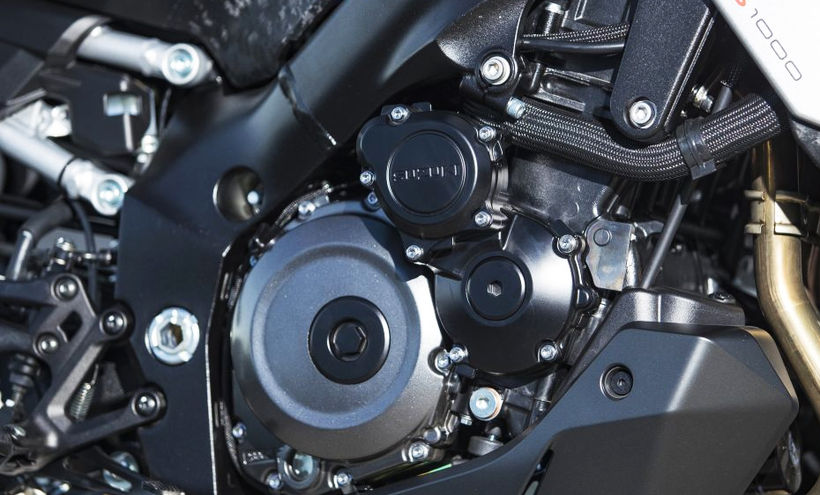 Suzuki GSX-S1000 Engine