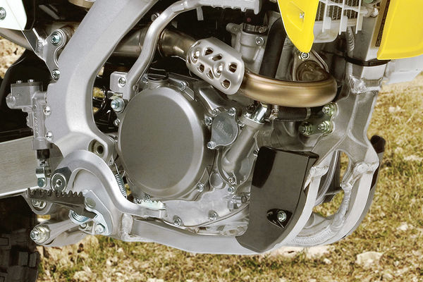 Suzuki RM Z250 Engine (Right) Suzuki RM Z250 Engine (Right)