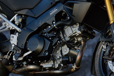 Suzuki V Strom 1000 Engine (Right)