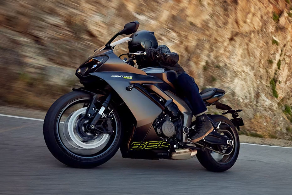 Triumph Daytona 660 image 11