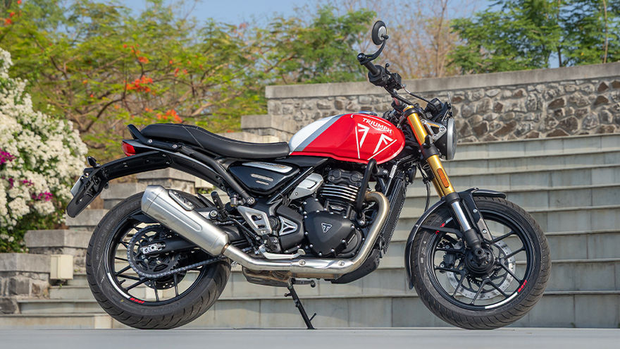 Triumph Speed 400 Side Profile View (Right)