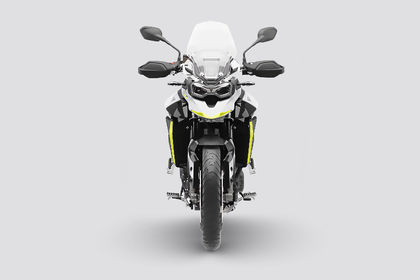 Triumph Tiger 900 Front View Triumph Tiger 900 Front View