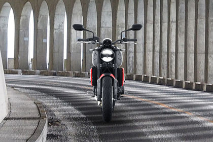 2024 Triumph Trident 660 Front View