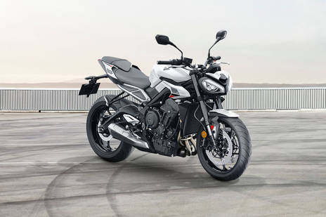 Triumph Street Triple R Crystal White