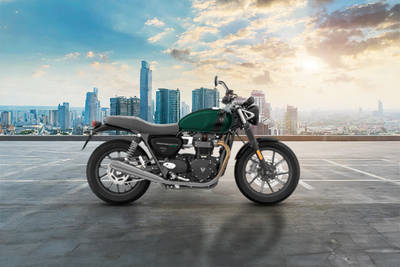 Triumph Speed Twin 900 [2017-2024] दाईं ओर का दृश्य