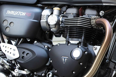 Triumph Thruxton Engine (Right)