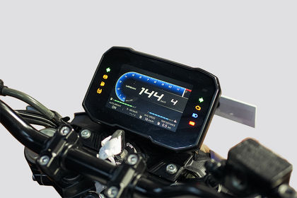 TVS Apache RTR 200 4V Instrument Cluster TVS Apache RTR 200 4V Instrument Cluster