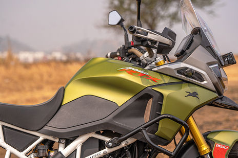 TVS Apache RTX 300 image 22