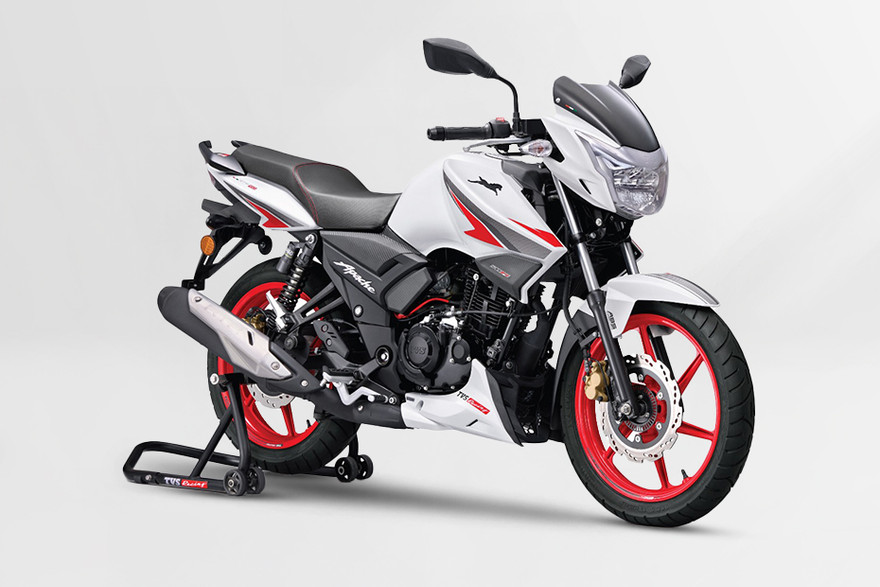 TVS Apache RTR 160 Front Right Quarter View