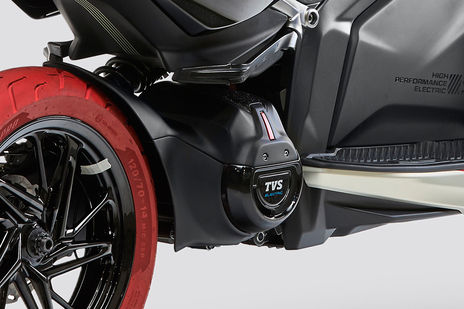 TVS X image 12