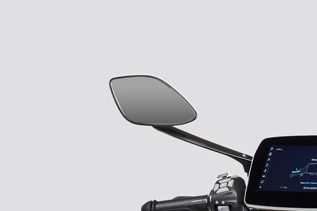 TVS X image 21