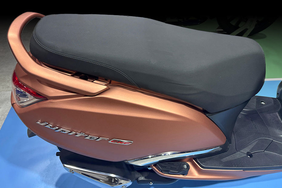 TVS Jupiter CNG image 12