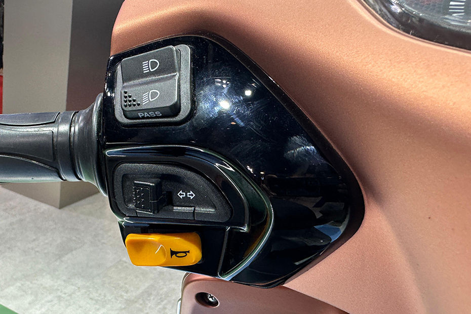 TVS Jupiter CNG image 10