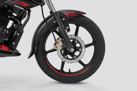 TVS Raider image 38