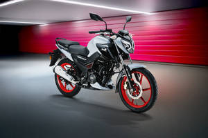TVS Raider