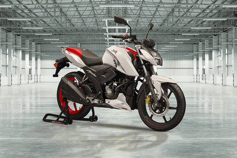 TVS Apache RTR 160 4V Special Edition Price Images Mileage Specs Features