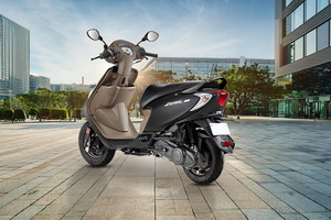 Zest Matte Series Tvs Zest 110cc 110 Bs6 Tvs Scooty Zest Details