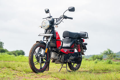 TVS XL100 Front Left Quarter View TVS XL100 Front Left Quarter View