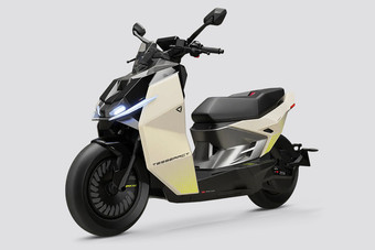 Ultraviolette Tesseract